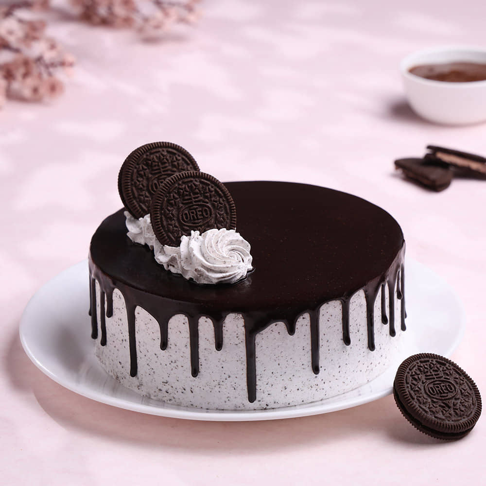 Side View of Choco Oreo Cake