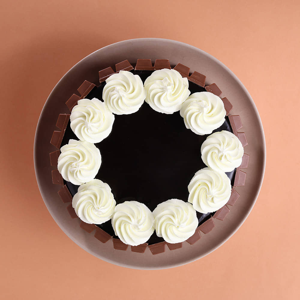 Top View of KitKat Bars Cake