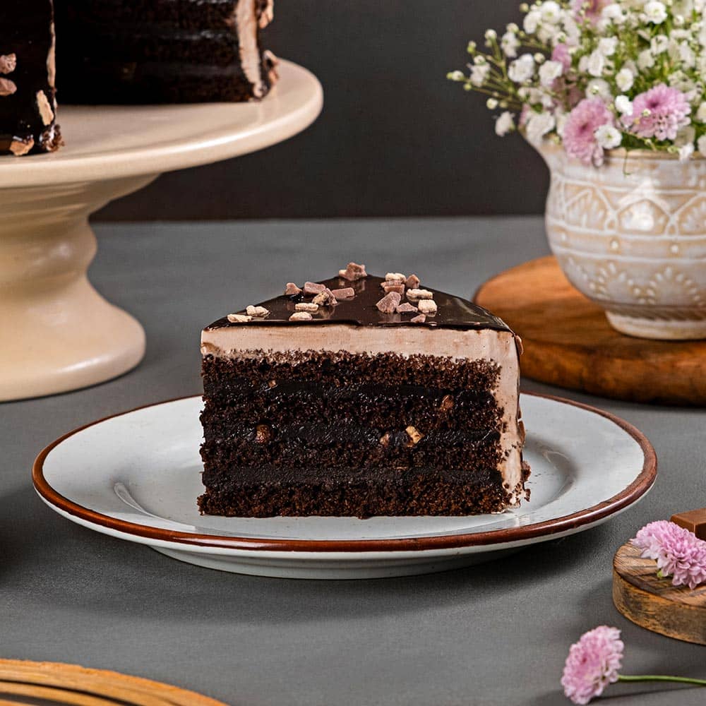 Sliced View of KitKat Chocolate Truffle Cake