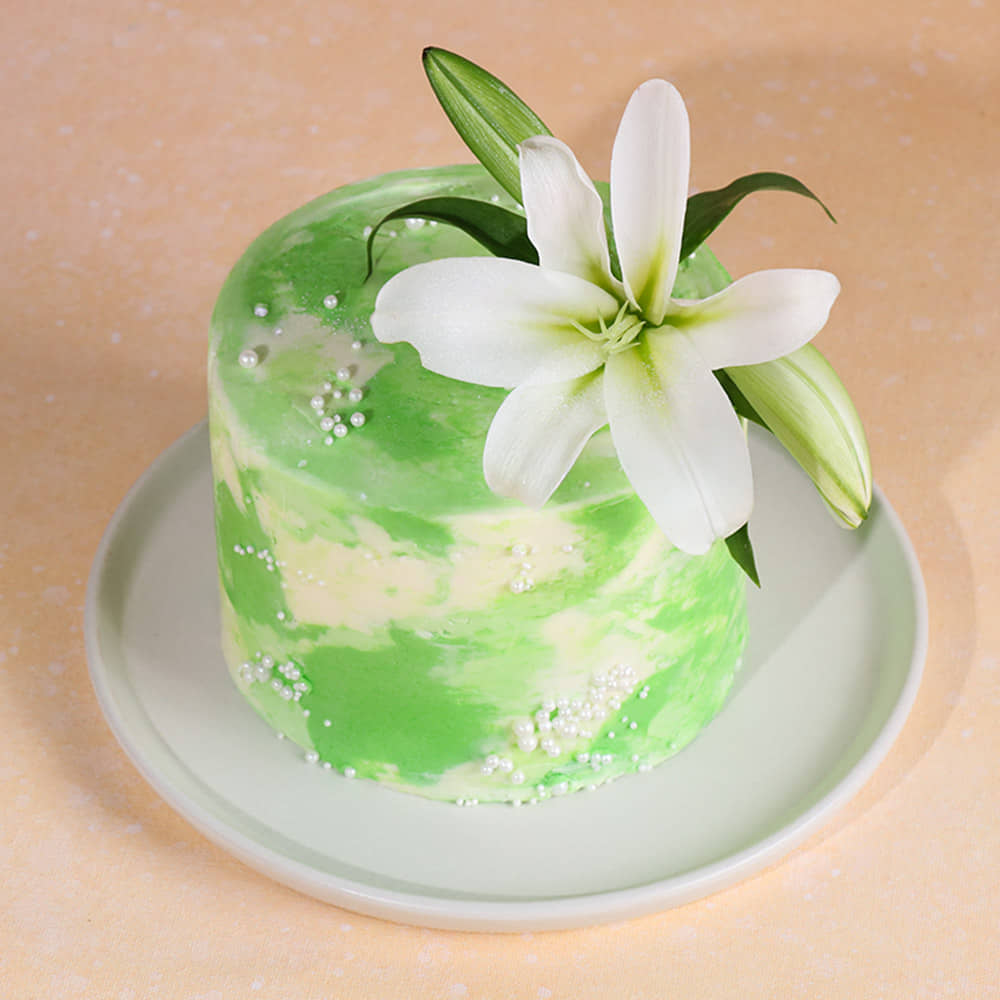 Top View of Lily N Pearls Cake