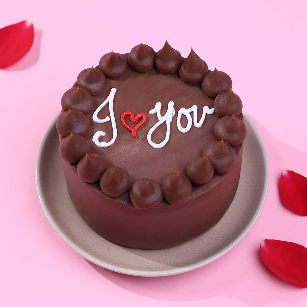 Top View of Love Ya Milk Choco Bento Cake