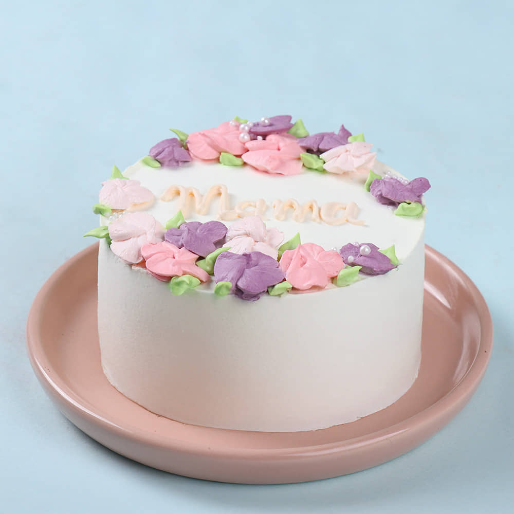 Side View of Mom Floral Bento Cake