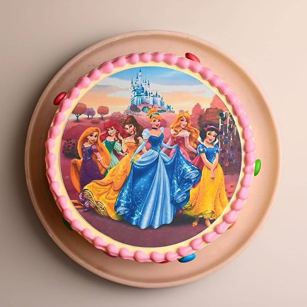 Top View of Royal Princesses Theme Cake