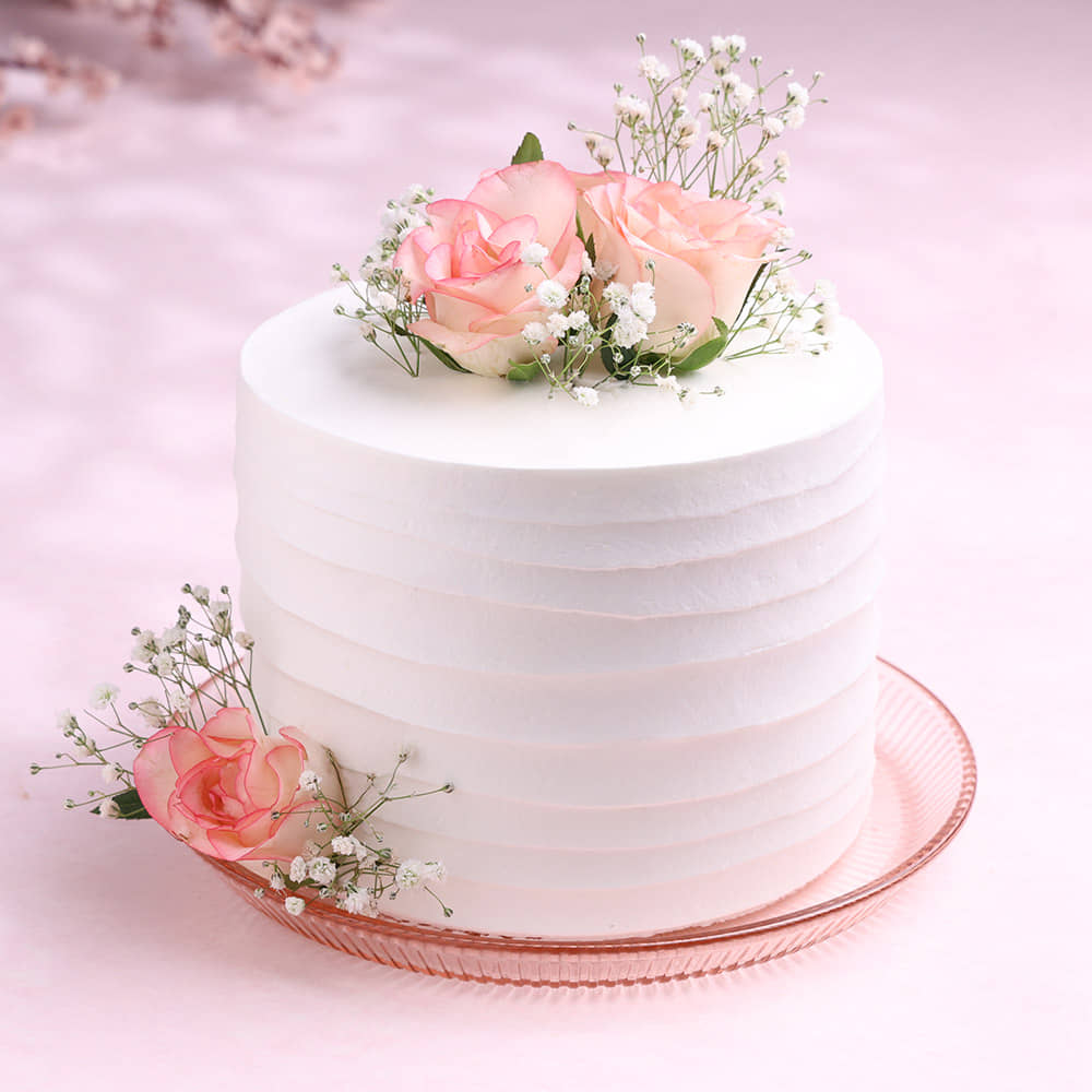 Top View of Vanilla Rose Cake 