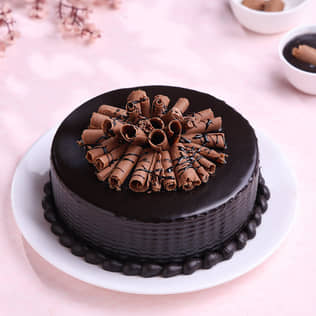 Chocolate Cake with Swirling Design