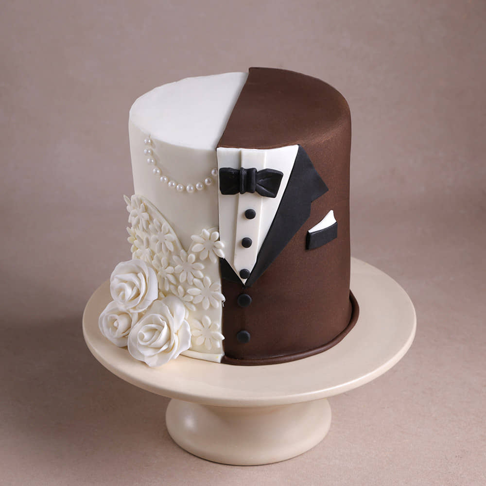 Side View of Tuxedo N Gown Anniversary Cake